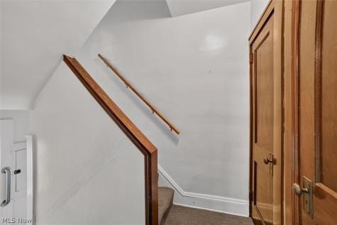 4916 E 90th Street Garfield Heights OH 44125