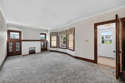 4916 E 90th Street Garfield Heights OH 44125