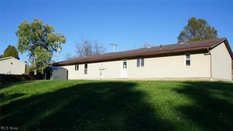 2584-2586 Meloy Road Ravenna OH 44240