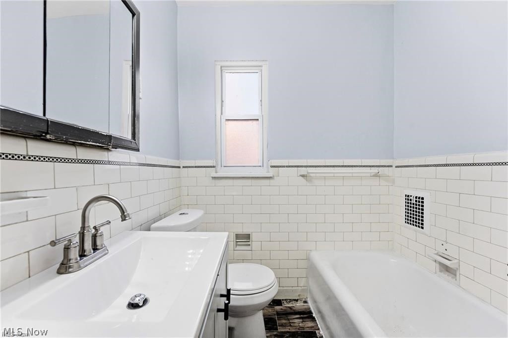 876 Eloise Drive Cleveland Heights OH 44112
