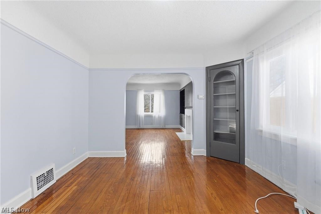876 Eloise Drive Cleveland Heights OH 44112
