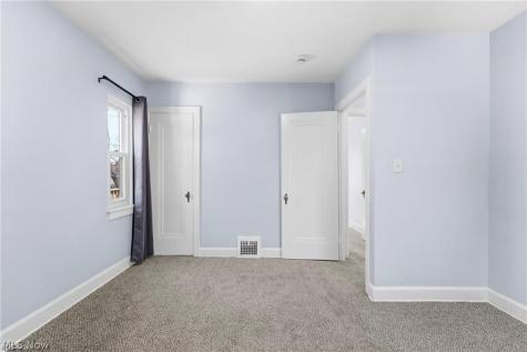 876 Eloise Drive Cleveland Heights OH 44112