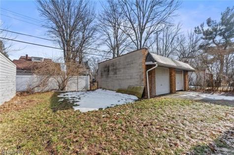 876 Eloise Drive Cleveland Heights OH 44112