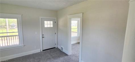 13806 Harvard Avenue Cleveland OH 44105