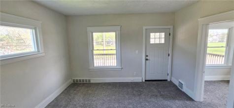 13806 Harvard Avenue Cleveland OH 44105