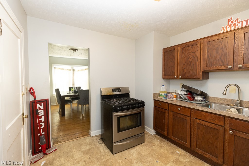 14221 Glenside Road Cleveland OH 44110