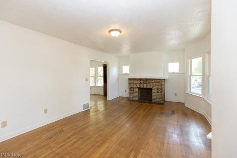14221 Glenside Road Cleveland OH 44110
