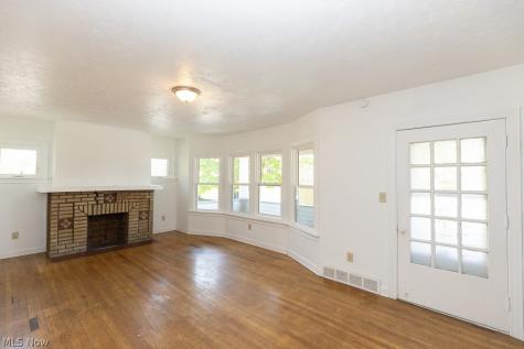 14221 Glenside Road Cleveland OH 44110