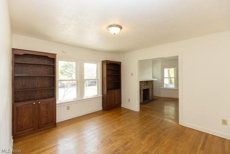 14221 Glenside Road Cleveland OH 44110