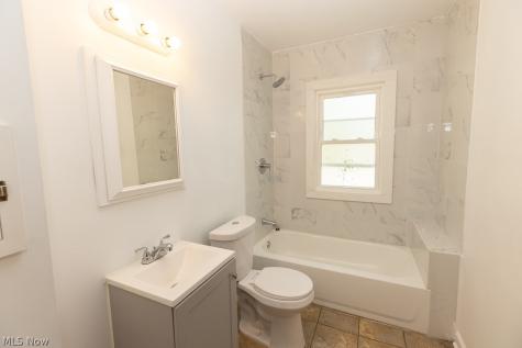 14221 Glenside Road Cleveland OH 44110