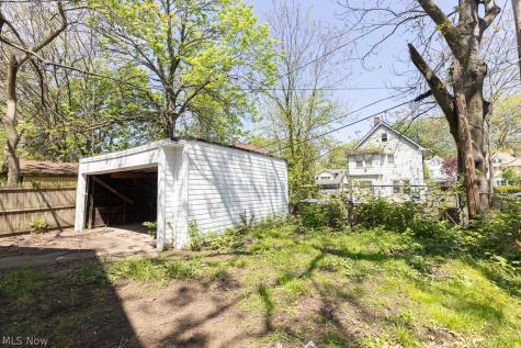 14221 Glenside Road Cleveland OH 44110