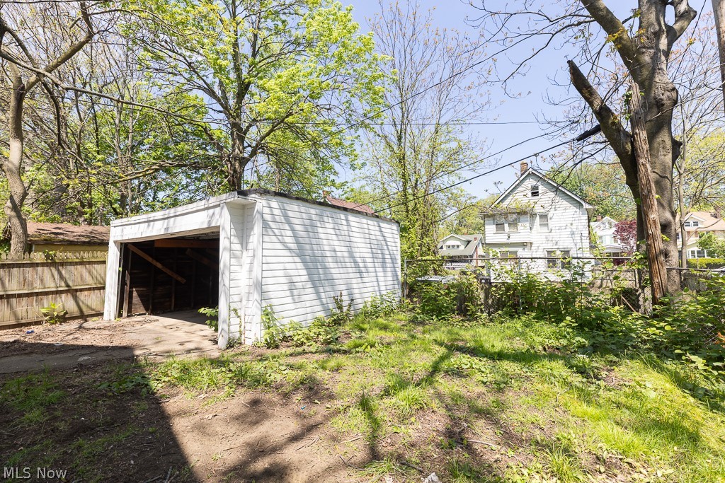 14221 Glenside Road Cleveland OH 44110