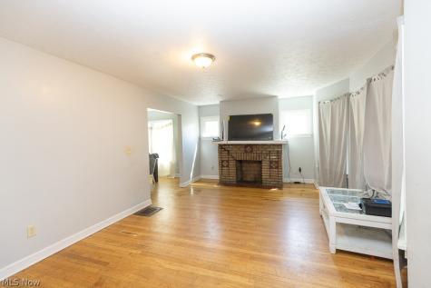 14221 Glenside Road Cleveland OH 44110
