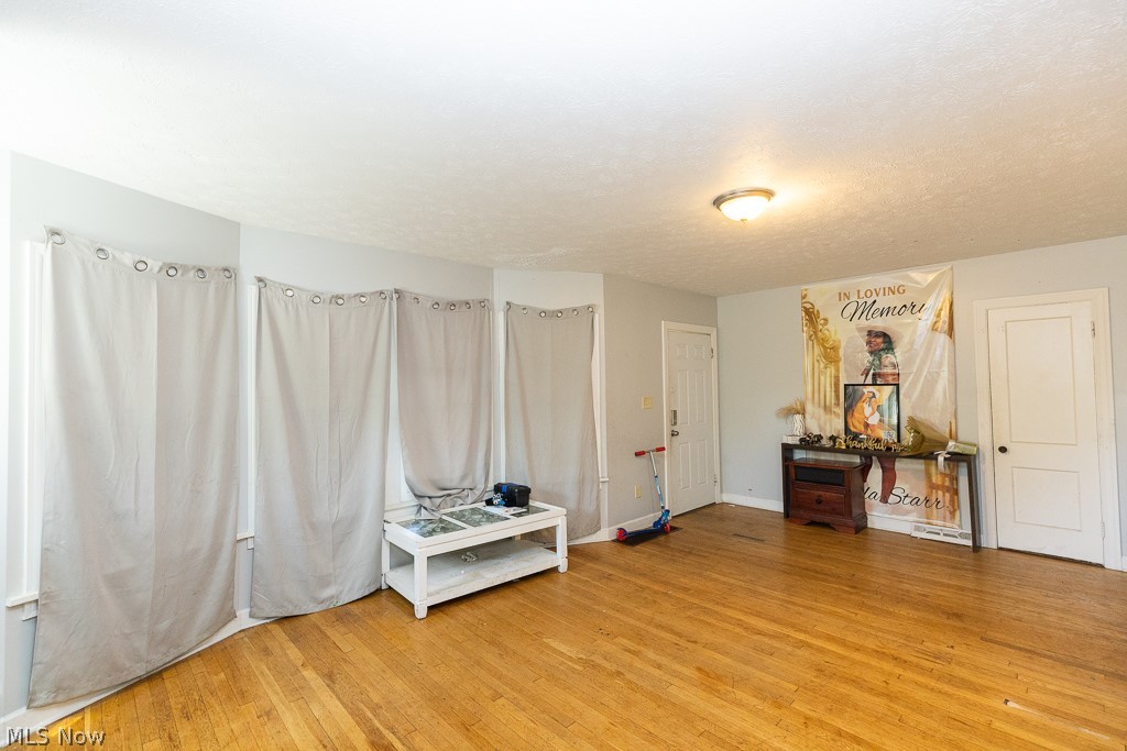 14221 Glenside Road Cleveland OH 44110