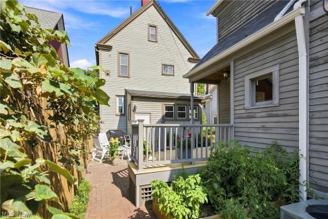 3109 Bridge Avenue Cleveland OH 44113