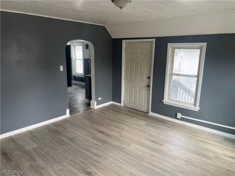 5817 Prosser Avenue Cleveland OH 44103