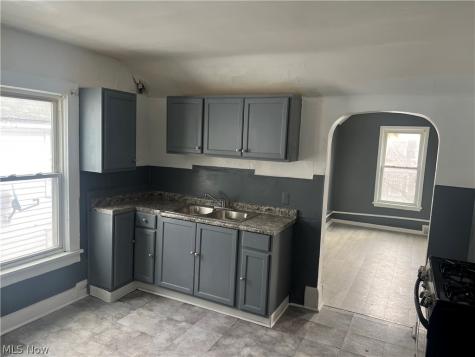 5817 Prosser Avenue Cleveland OH 44103
