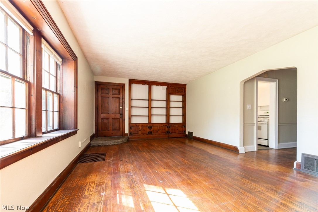 18927 Winslow Road Shaker Heights OH 44122
