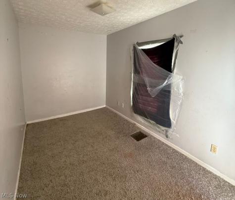 119 Neufer Court Elyria OH 44035
