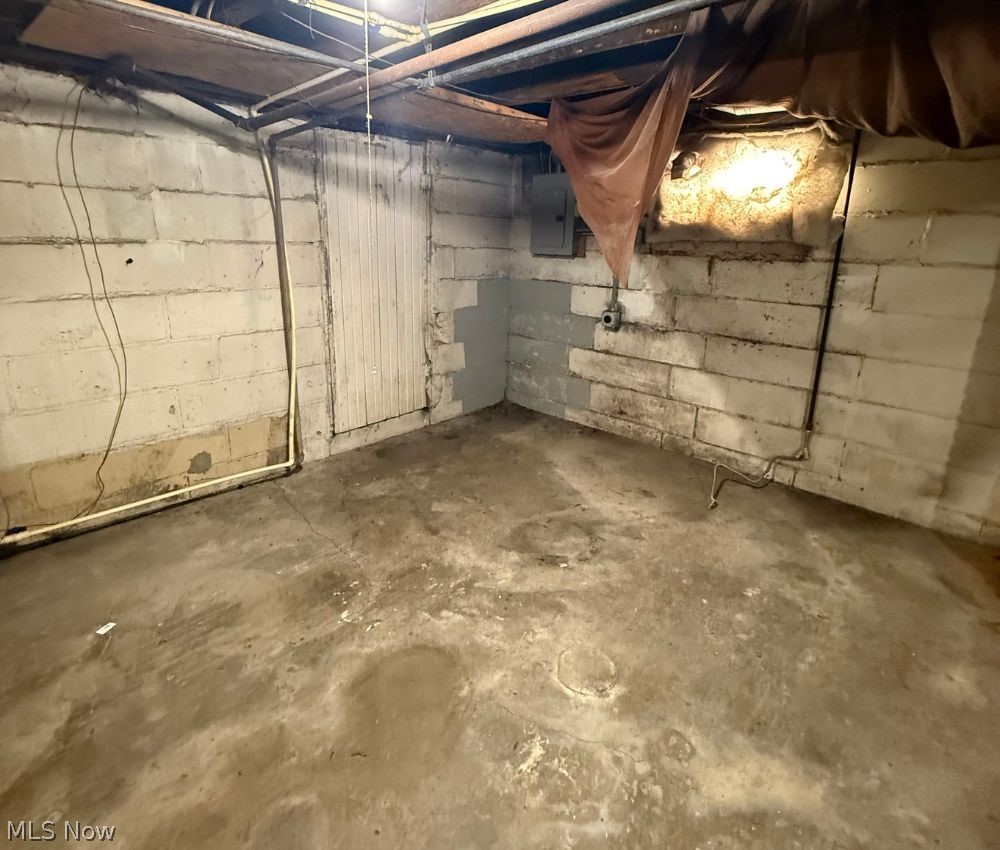 119 Neufer Court Elyria OH 44035