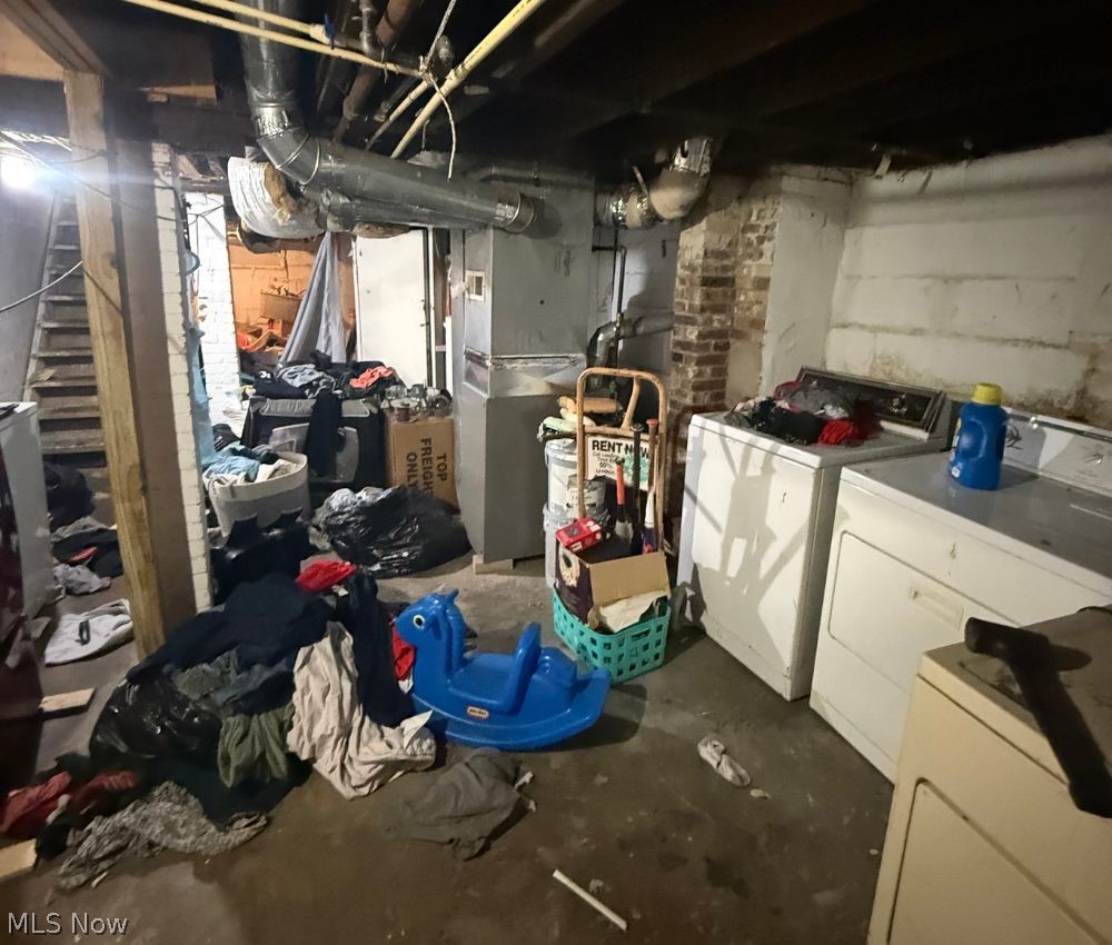 119 Neufer Court Elyria OH 44035