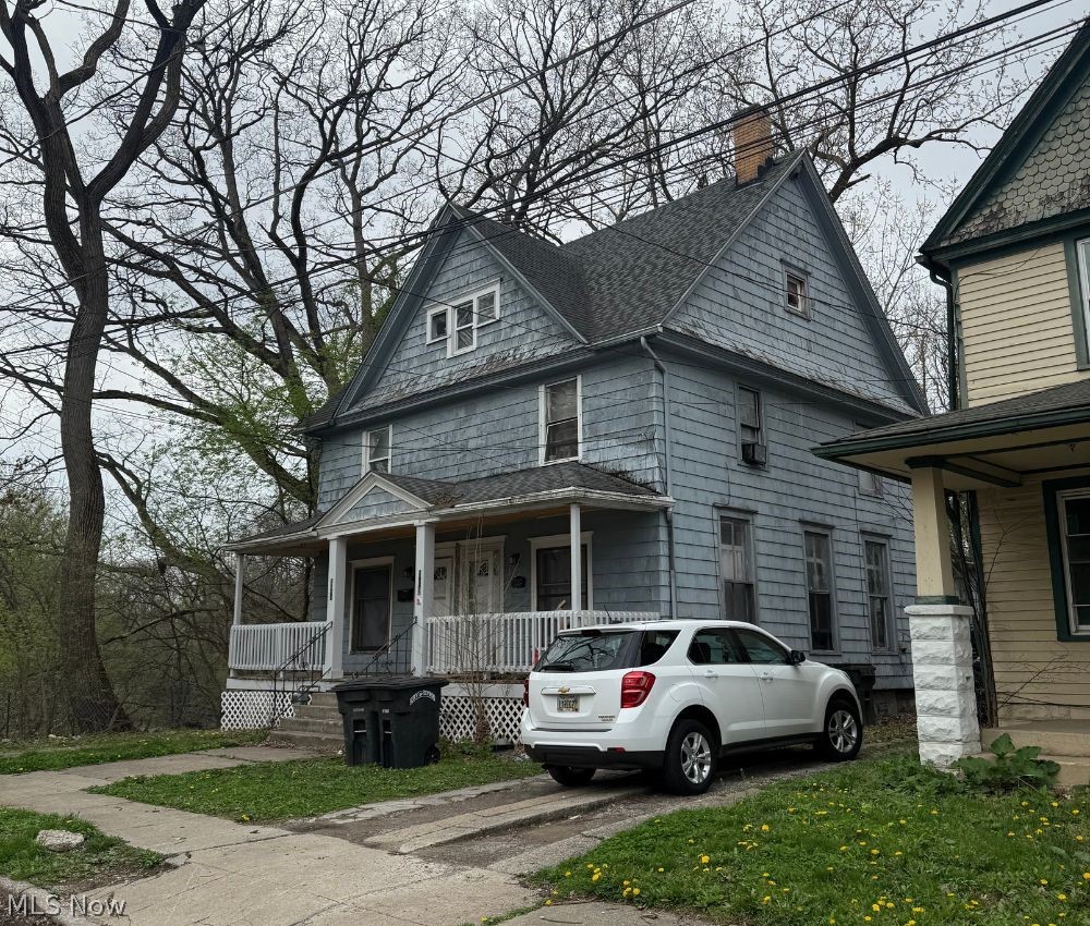 119 Neufer Court Elyria OH 44035
