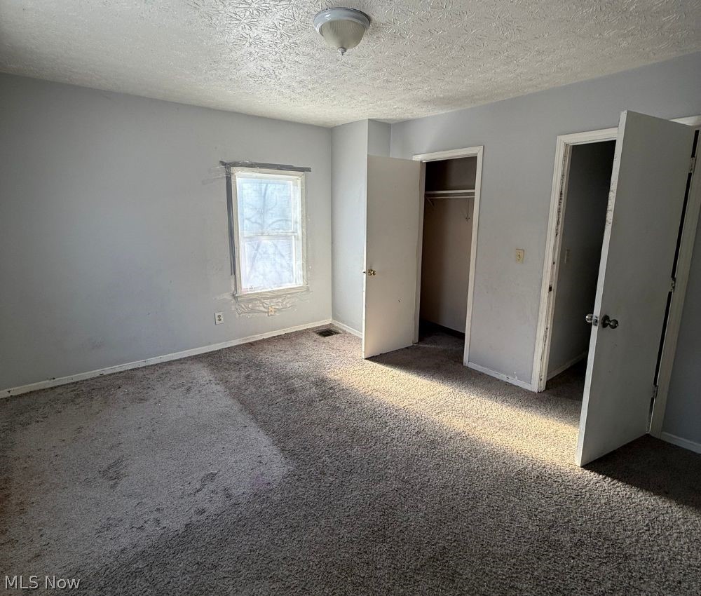 119 Neufer Court Elyria OH 44035