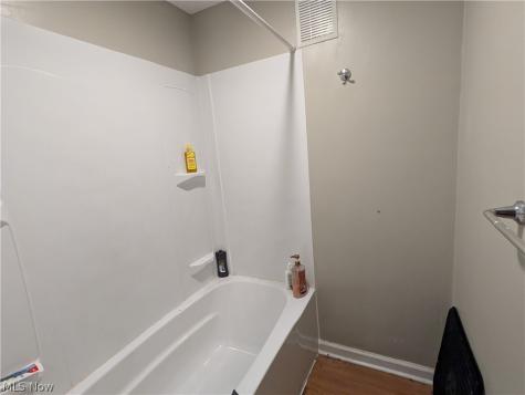 2064 W 91 Street Cleveland OH 44102