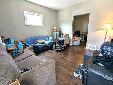 2064 W 91 Street Cleveland OH 44102