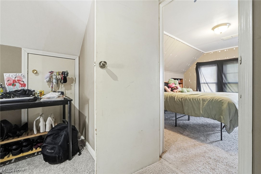 2064 W 91 Street Cleveland OH 44102