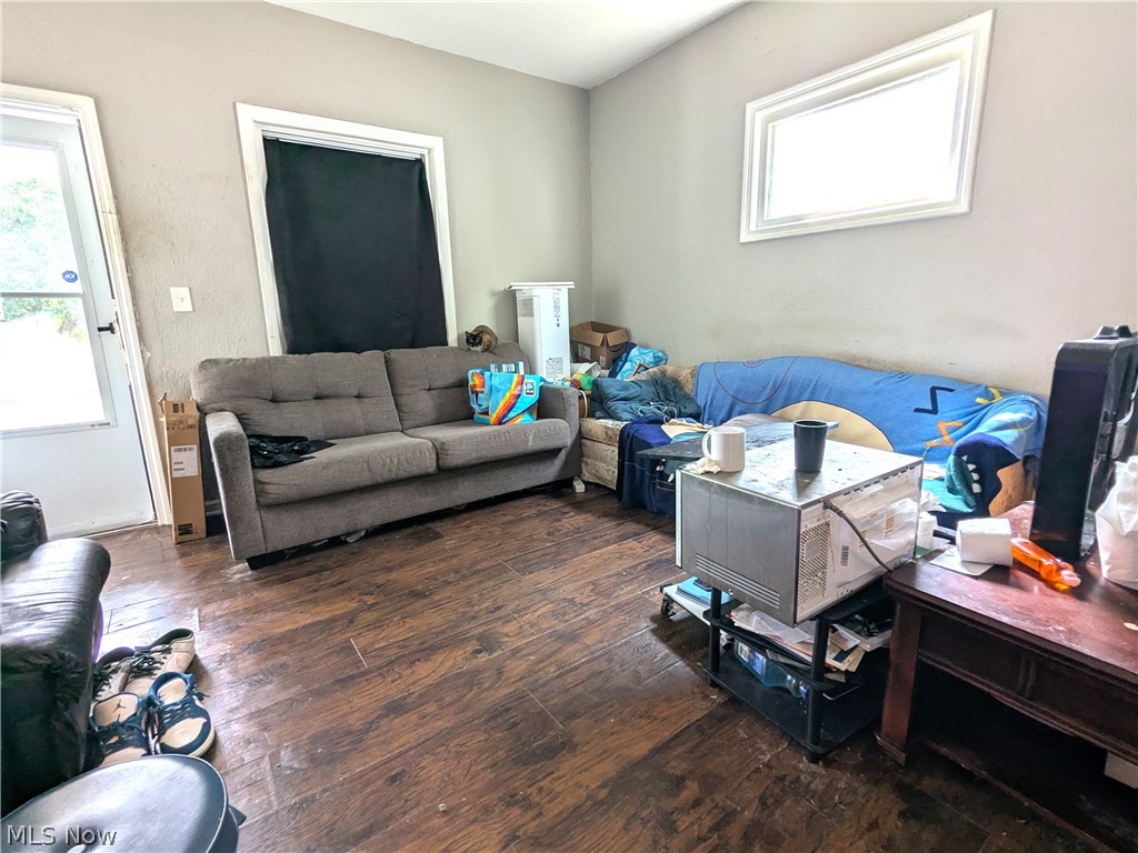 2064 W 91 Street Cleveland OH 44102