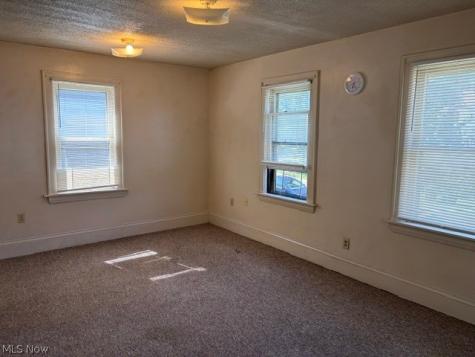 524 & 526 Gage Street Akron OH 44311