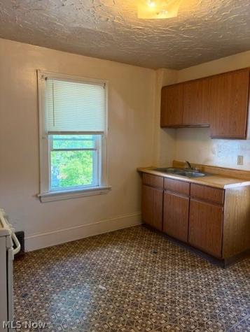 524 & 526 Gage Street Akron OH 44311