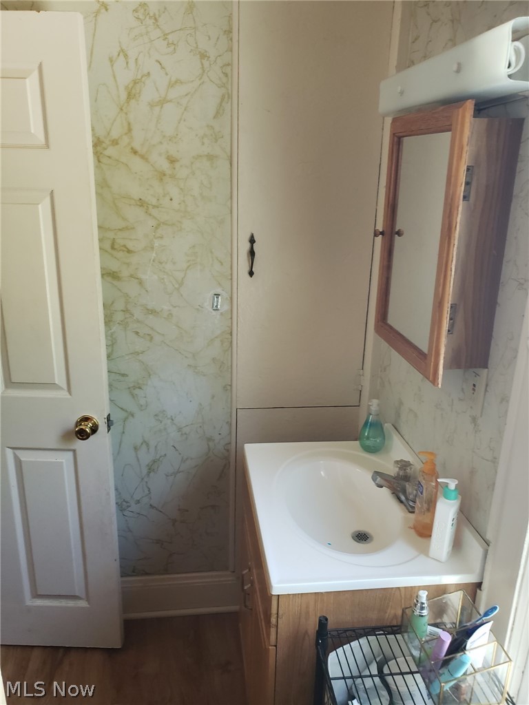 524 & 526 Gage Street Akron OH 44311