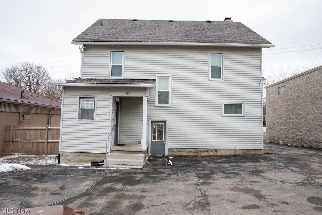 131 Poland Avenue Struthers OH 44471