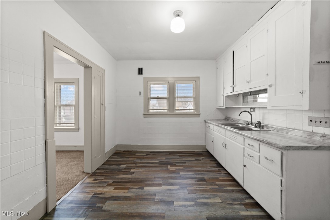 12601 Melgrove Avenue Garfield Heights OH 44105