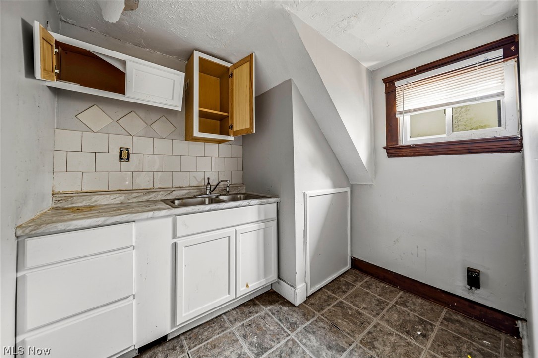 9920 Olivet Avenue Cleveland OH 44108