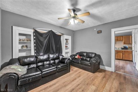 12109 Holborn Avenue Cleveland OH 44105