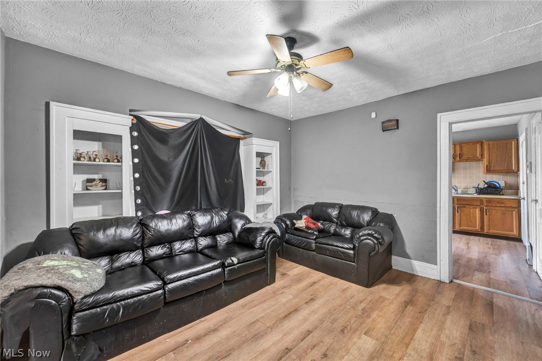 12109 Holborn Avenue Cleveland OH 44105