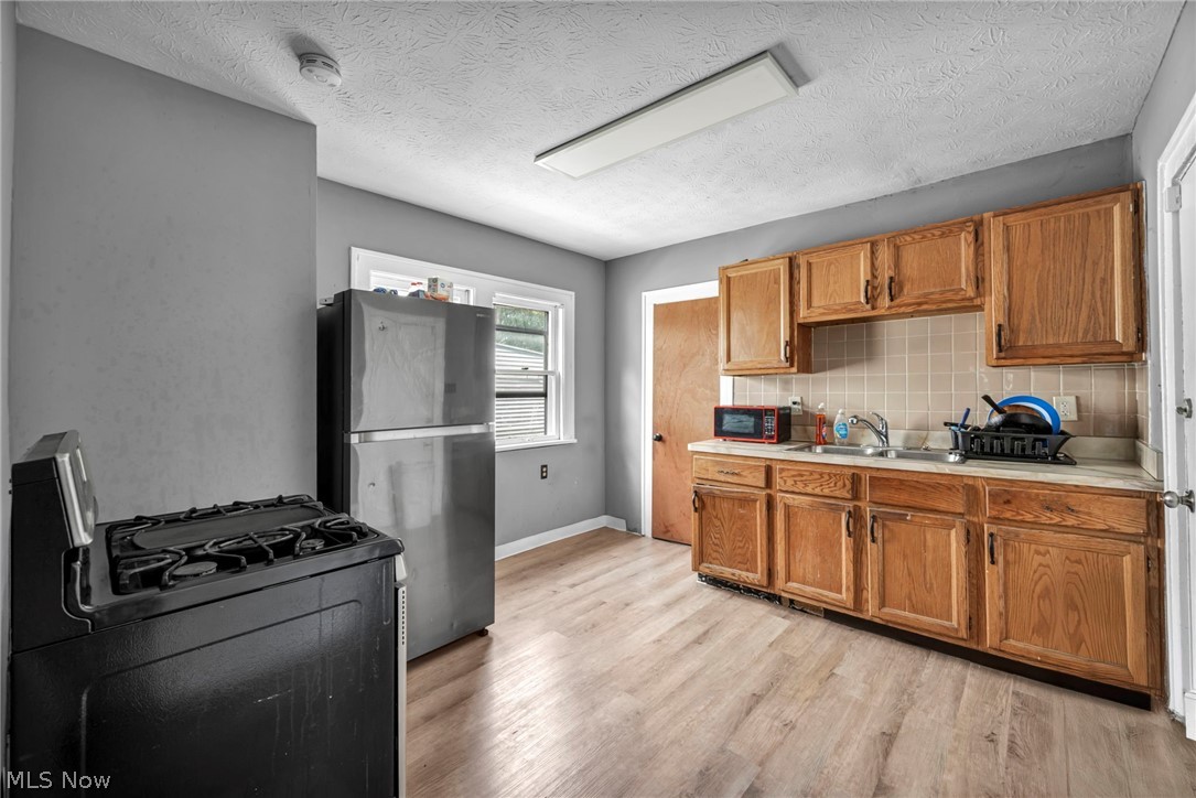 12109 Holborn Avenue Cleveland OH 44105