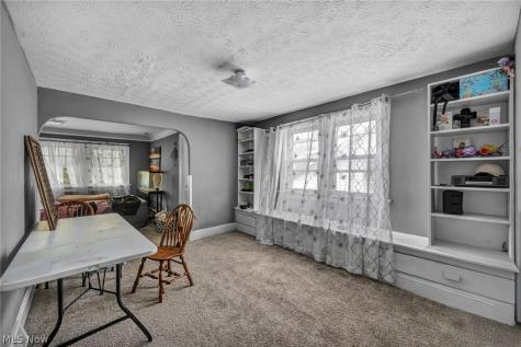 12109 Holborn Avenue Cleveland OH 44105