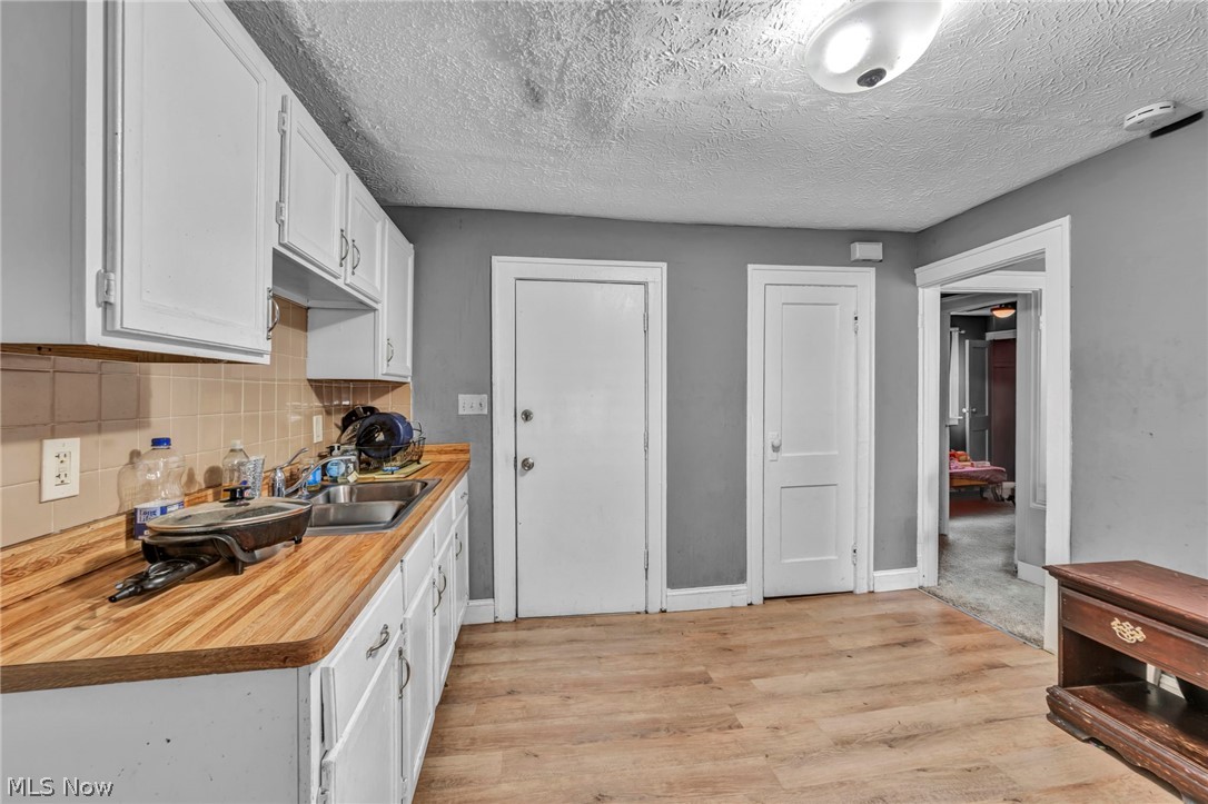 12109 Holborn Avenue Cleveland OH 44105