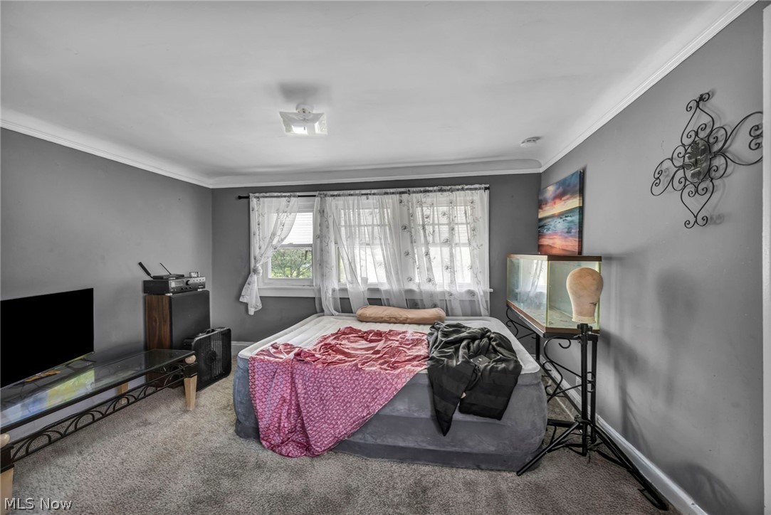 12109 Holborn Avenue Cleveland OH 44105