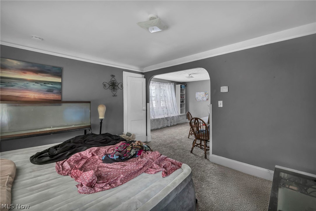 12109 Holborn Avenue Cleveland OH 44105