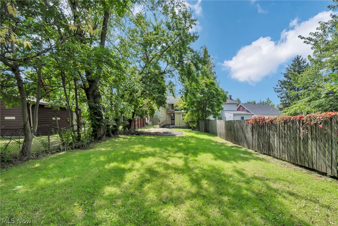 12109 Holborn Avenue Cleveland OH 44105