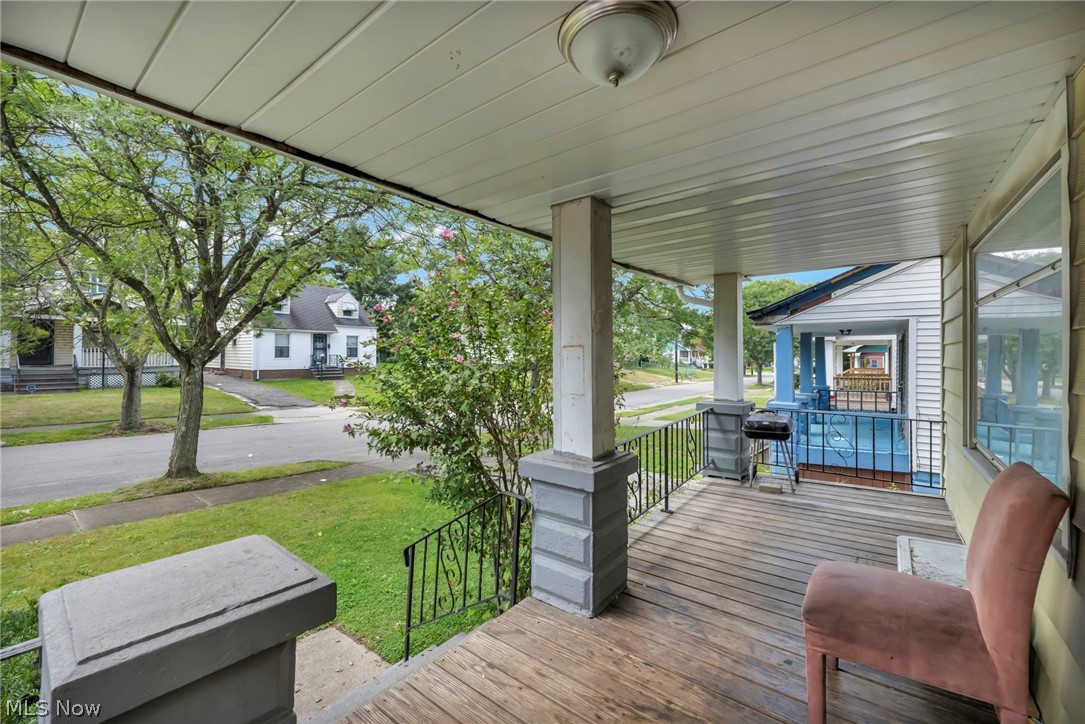 12109 Holborn Avenue Cleveland OH 44105