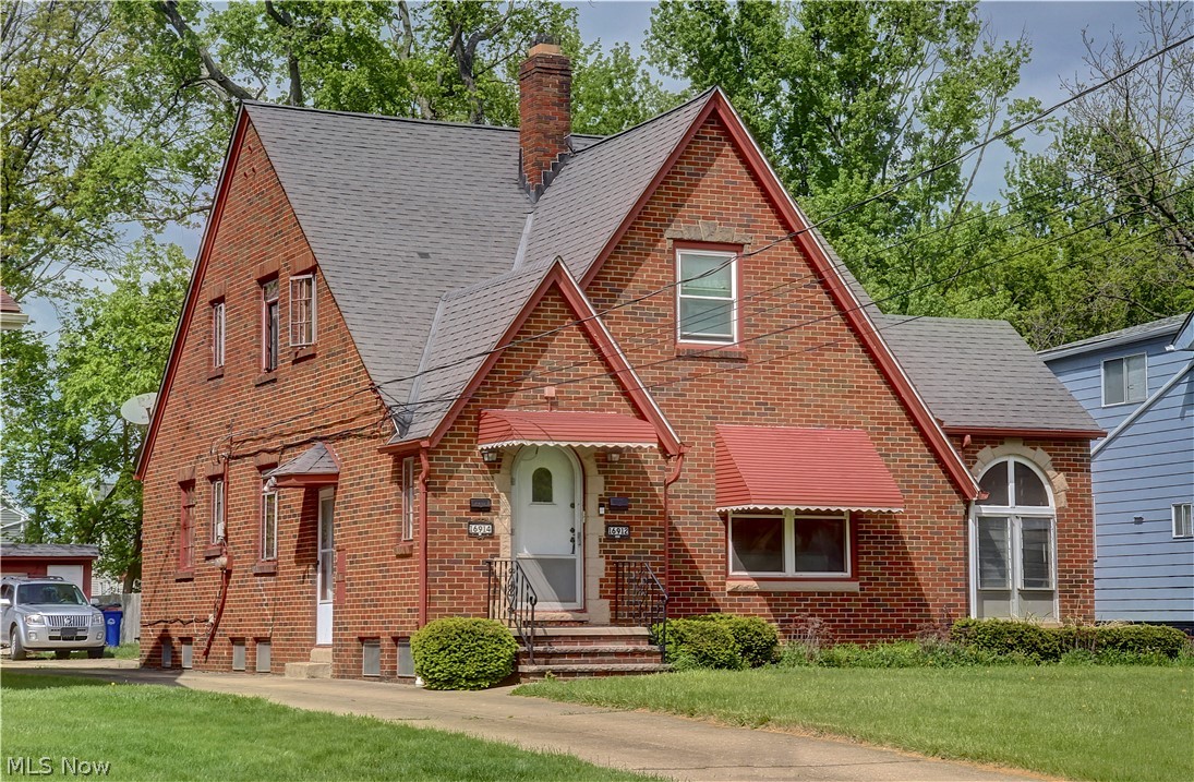 16912 Chatfield Avenue Cleveland OH 44111
