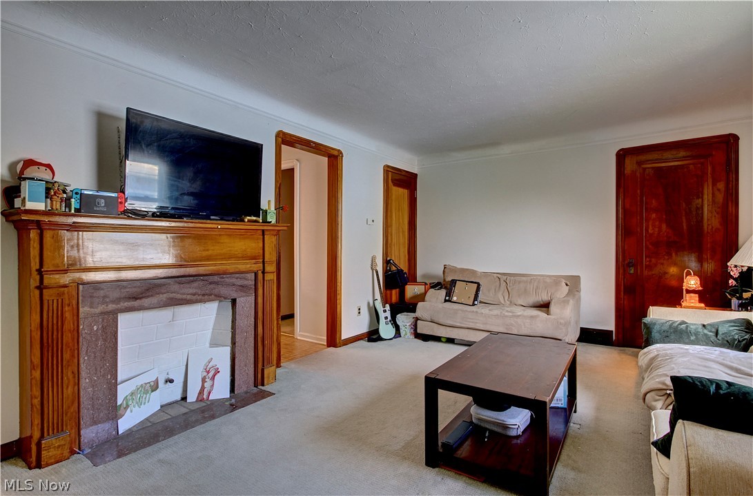 16912 Chatfield Avenue Cleveland OH 44111