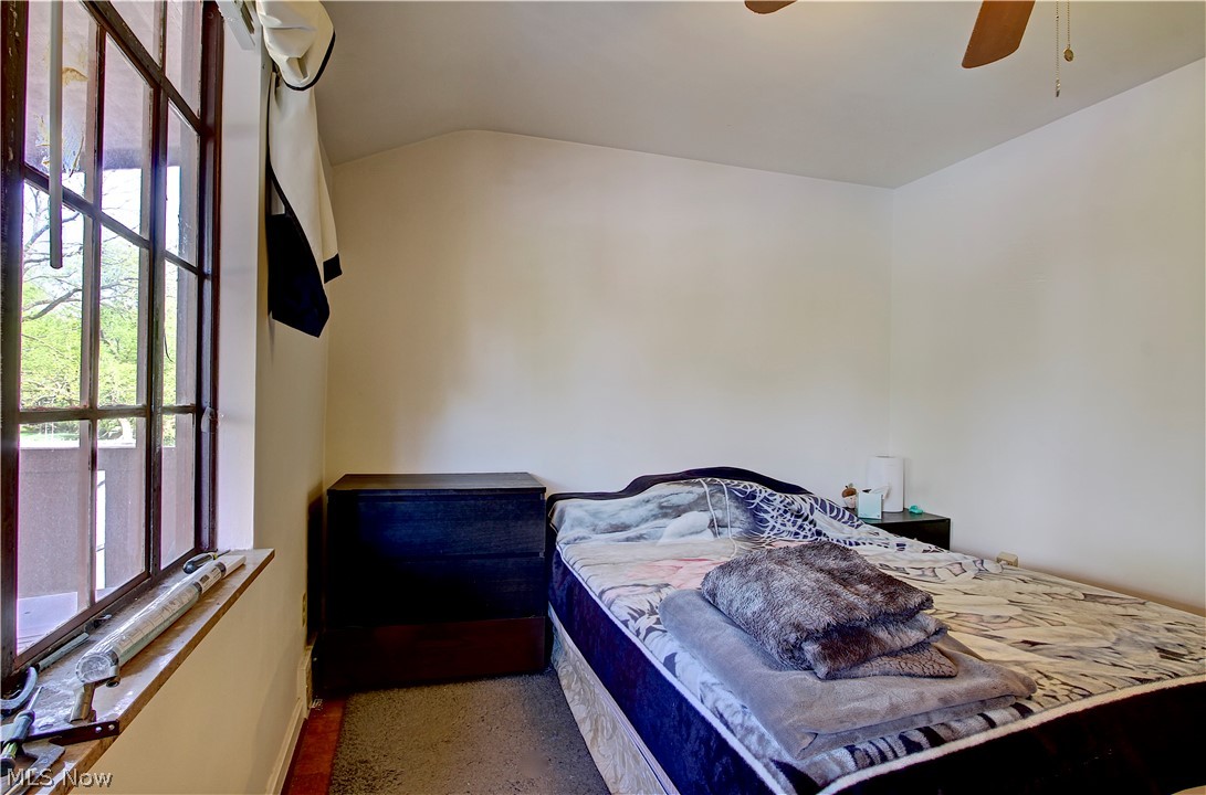16912 Chatfield Avenue Cleveland OH 44111