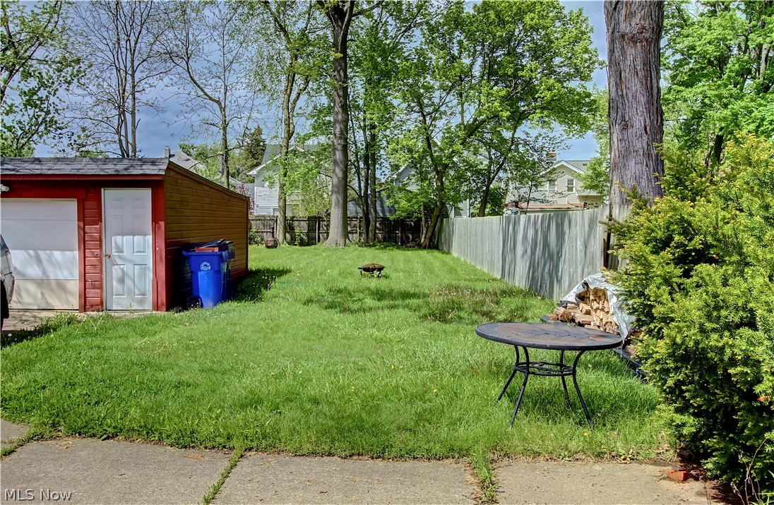 16912 Chatfield Avenue Cleveland OH 44111